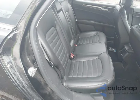 2014 Ford Fusion Se z USA, uszkodzony, nr VIN 1FA6P0HD5E5395287